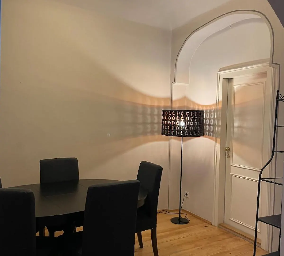 Charming Apartment With Two Bedrooms Vienna Austria