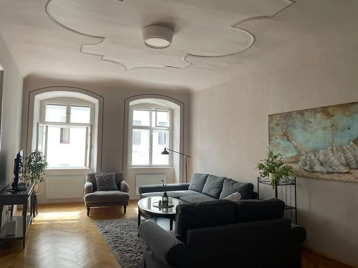 Charming Apartment With Two Bedrooms Vienna